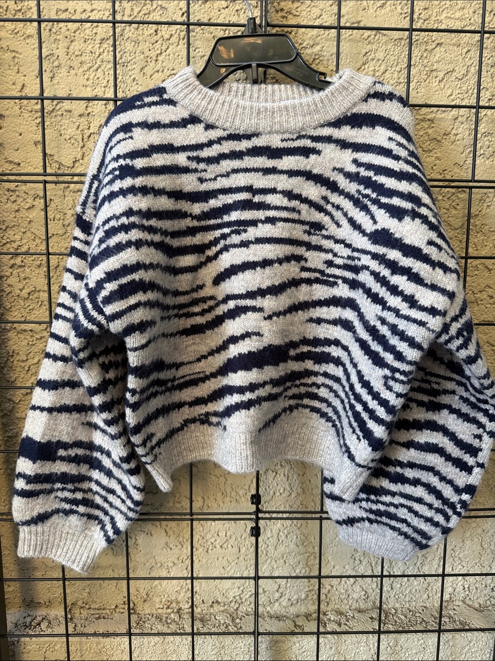 New GAP Navy and Gray Zebra-Stripe Crewneck Knit Sweater